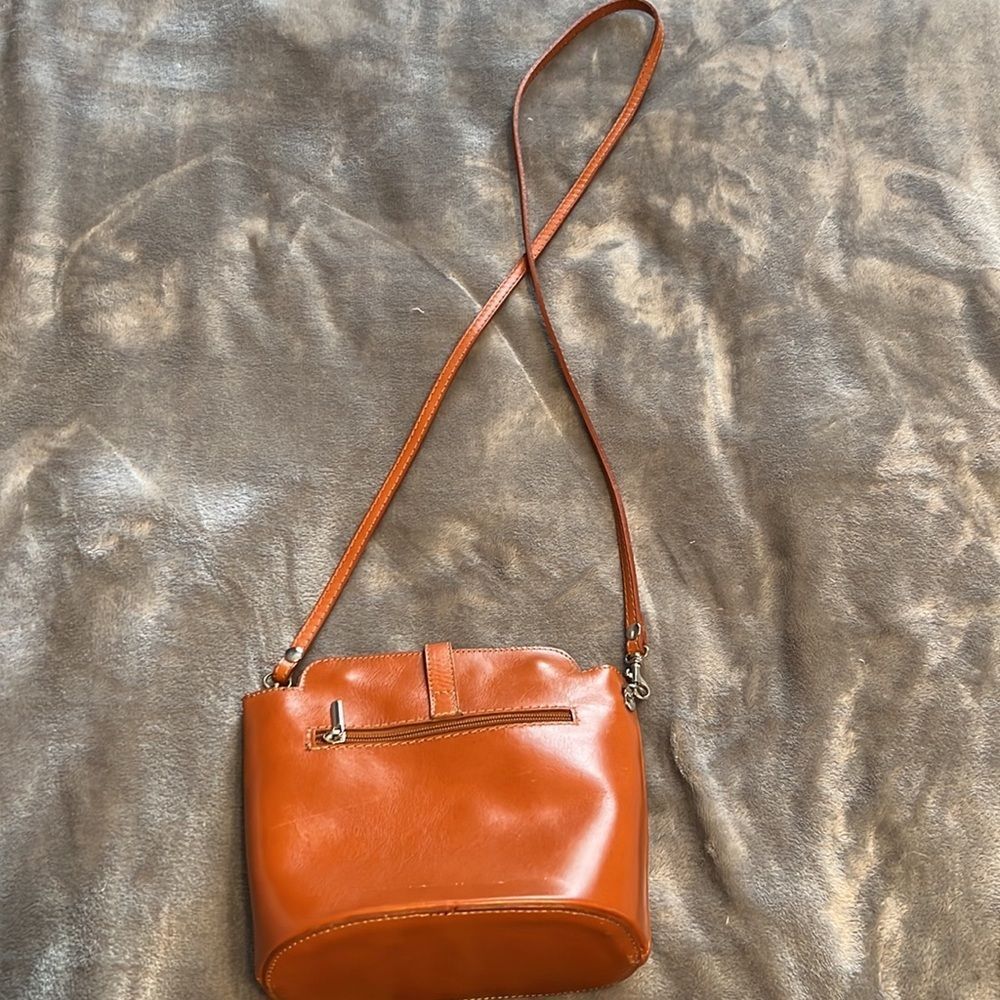 Persaman New York Orange Crossbody Bag - Picture 3 of 11